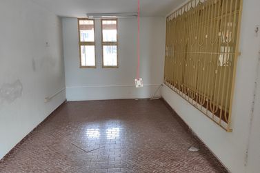 Casa para alugar - 100m&sup2; - Zona II