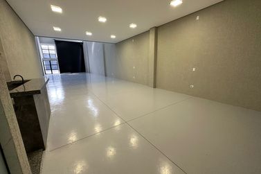 Sal&atilde;o Comercial para alugar - 300m&sup2; - Parque Interlagos