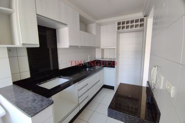 Apartamento para alugar - 61m&sup2; - PARQUE PORTUGAL