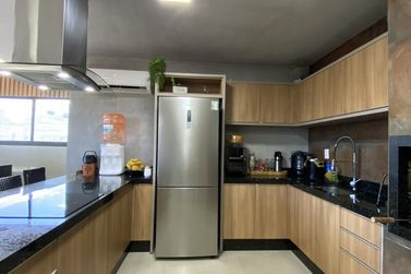 Apartamento &agrave; venda - 144m&sup2; - ZONA III