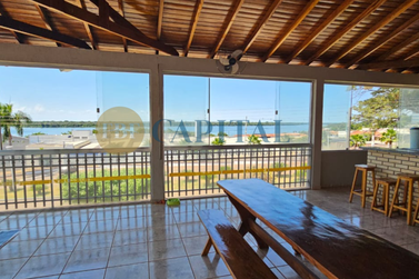 Casa &agrave; venda - 558m&sup2; - Centro