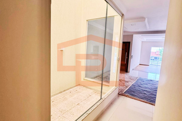 Casa &agrave; venda - 186m&sup2; - Zona I-A