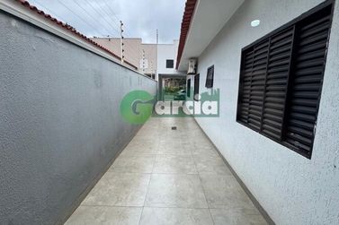 Casa &agrave; venda - 239m&sup2; - Zona I-A