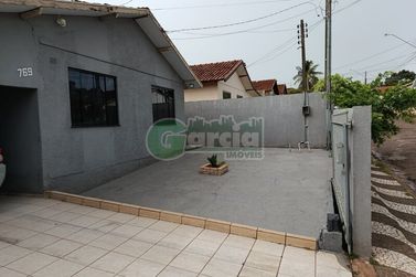 Casa &agrave; venda - 136m&sup2; - Cruzeiro do Oeste