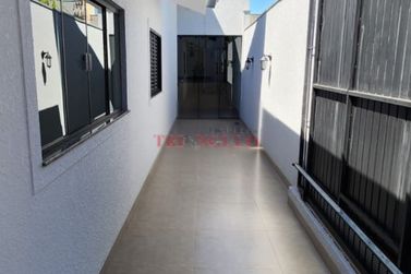 Casa &agrave; venda - 135m&sup2; - JARDIM KASKATA