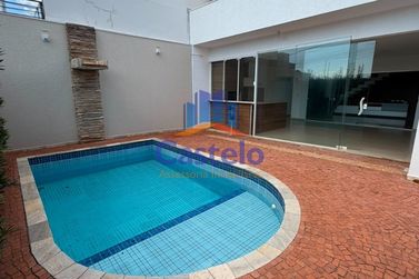 Casa &agrave; venda - 256m&sup2; - JARDIM BIRIGUI