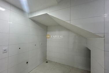 Sal&atilde;o Comercial para alugar - 420m&sup2; - Zona III