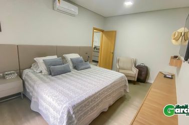 Casa &agrave; venda - 256m&sup2; - -