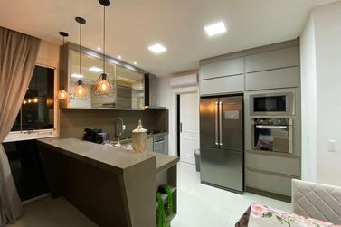Apartamento &agrave; venda - 150m&sup2; - Centro