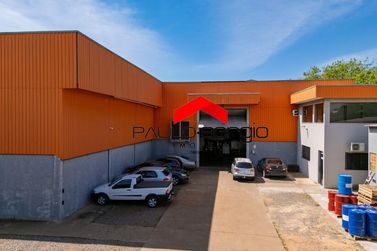 Sal&atilde;o Comercial &agrave; venda - 1100m&sup2; - Parque Industrial