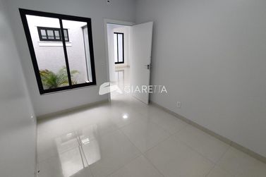 Casa &agrave; venda - 108m&sup2; - JARDIM GISELA