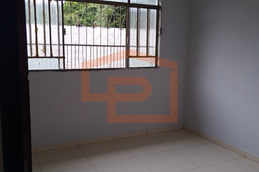 Casa &agrave; venda - 90m&sup2; - Zona VI