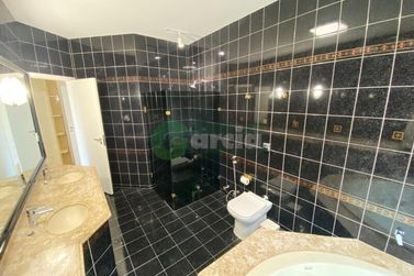 Sobrado para alugar - 439m&sup2; - Zona I