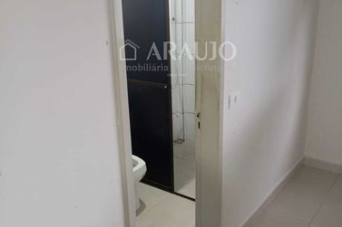 Sal&atilde;o Comercial &agrave; venda - 360m&sup2; - Jardim Arax&aacute;