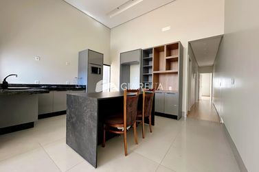 Casa &agrave; venda - 111m&sup2; - JARDIM GISELA