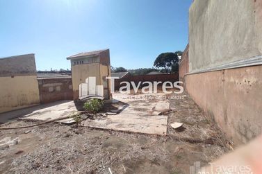 Terreno &agrave; venda - 270m&sup2; - Parque San Marino
