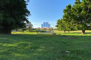 Ch&aacute;cara &agrave; venda - 4m&sup2; - Serra dos Dourados