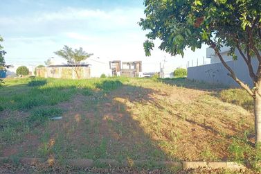 Terreno &agrave; venda - 184m&sup2; - Jardim Colorado