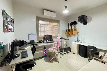 Casa &agrave; venda - 129m&sup2; - JARDIM BELVEDERE