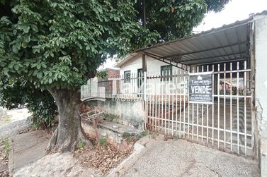 Casa &agrave; venda - 250m&sup2; - Conjunto Residencial Ouro Branco