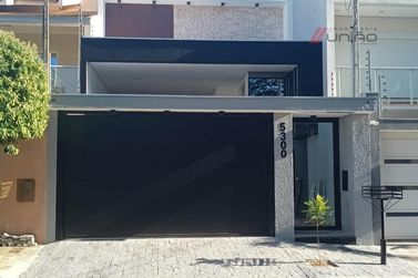 Casa &agrave; venda - 195m&sup2; - Zona II