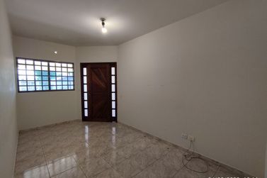 Casa &agrave; venda - Zona III