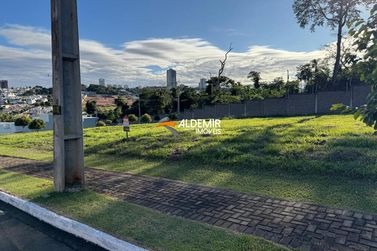 Terreno &agrave; venda - Condom&iacute;nio Jardins de Versailles
