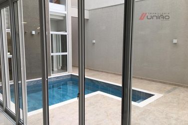 Casa &agrave; venda - 320m&sup2; - Residencial Ecoville