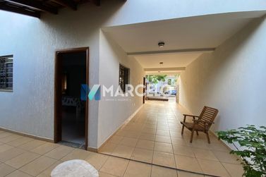 Sobrado &agrave; venda - 223m&sup2; - Zona II