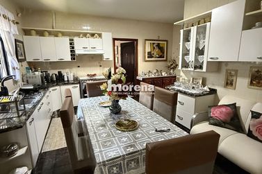 Casa &agrave; venda - 213m&sup2; - Jardim Primavera