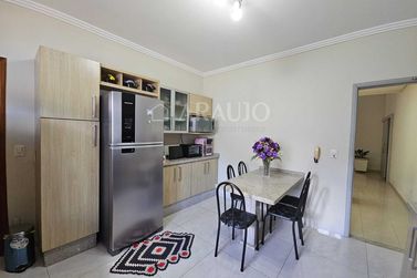 Sobrado &agrave; venda - 272m&sup2; - Zona III