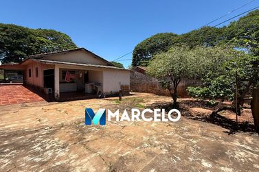 Casa &agrave; venda - 360m&sup2; - Jardim Panorama