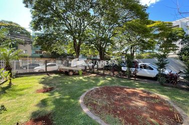 Terreno &agrave; venda - 204m&sup2; - CENTRO