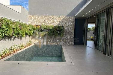 Casa &agrave; venda - 362m&sup2; - Condom&iacute;nio Europark