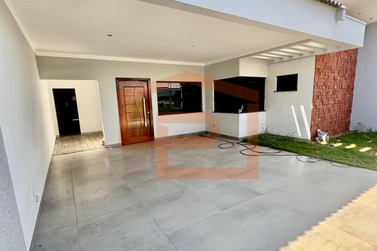 Casa &agrave; venda - 123m&sup2; - Jardim Cima