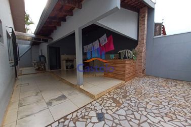 Sala Comercial &agrave; venda - 140m&sup2; - Zona VII