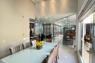 Casa &agrave; venda - 415m&sup2; - Zona V