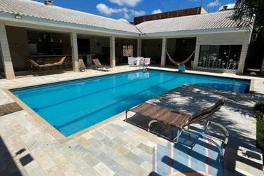 Casa &agrave; venda - 735m&sup2; - Zona Armaz&eacute;m