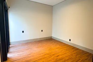 Casa &agrave; venda - 200m&sup2; - Parque Residencial Interlagos II