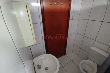 Casa para alugar - 111m&sup2; - JARDIM TROPICAL