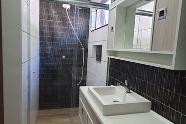 Casa &agrave; venda - 128m&sup2; - Jardim Santa Clara