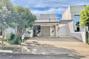 Casa &agrave; venda - 180m&sup2; - JARDIM ALPHAVILE