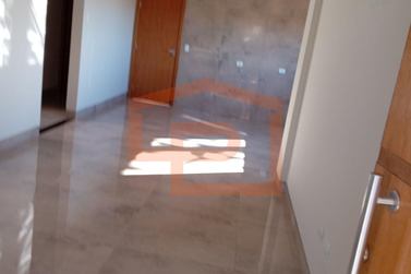 Casa &agrave; venda - 132m&sup2; - Jardim Azal&eacute;ia
