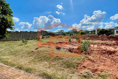 Terreno &agrave; venda - 375m&sup2; - Porto Camargo