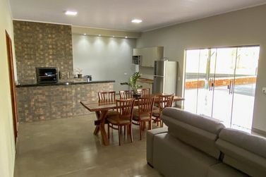 Ch&aacute;cara &agrave; venda - 40m&sup2; - -