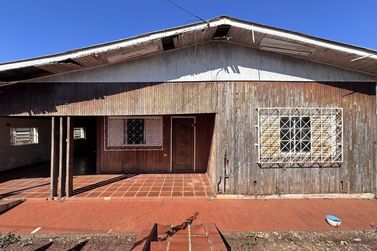 Casa &agrave; venda - 490m&sup2; - Zona II