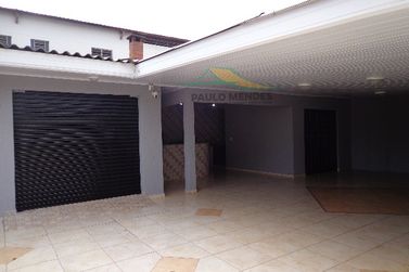 Casa &agrave; venda - 330m&sup2; - Jardim Panorama