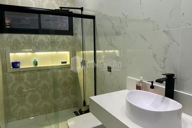 Sobrado &agrave; venda - 181m&sup2; - Jardim Cima