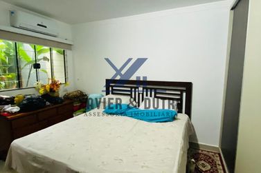 Casa &agrave; venda - 200m&sup2; - Jardim Aratimb&oacute;