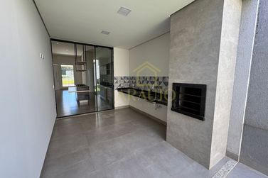 Casa &agrave; venda - 130m&sup2; - Jardim Imigrantes II
